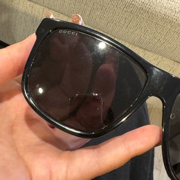 Men’s Gucci Sunglasses - Picture 5 of 9